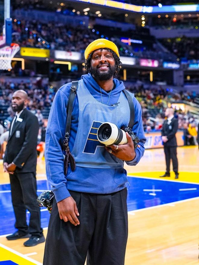 被NBA选中20年后,他重新回到篮球场